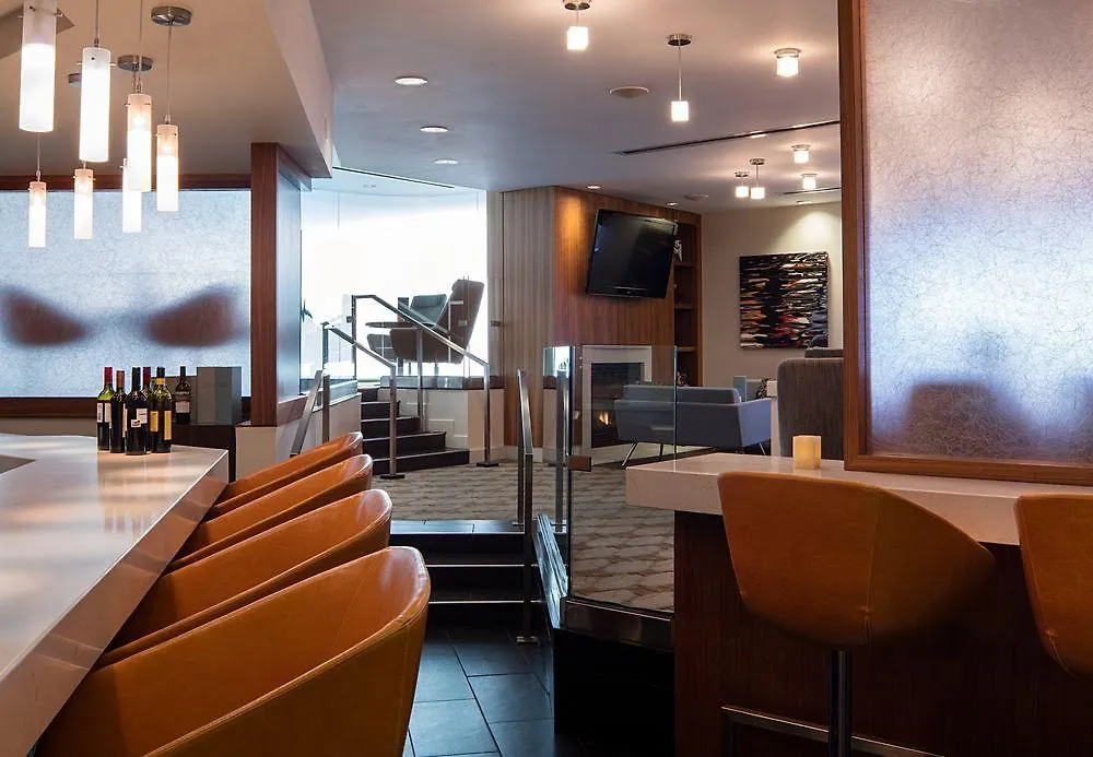 Delta Hotels By Marriott Edmonton South Conference Centre 4*,